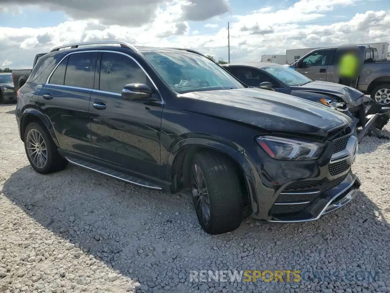 4 Photograph of a damaged car 4JGFB4JB7MA331083 MERCEDES-BENZ GLE-CLASS 2021