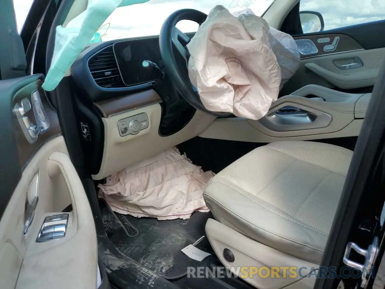 8 Photograph of a damaged car 4JGFB4JB7MA331083 MERCEDES-BENZ GLE-CLASS 2021