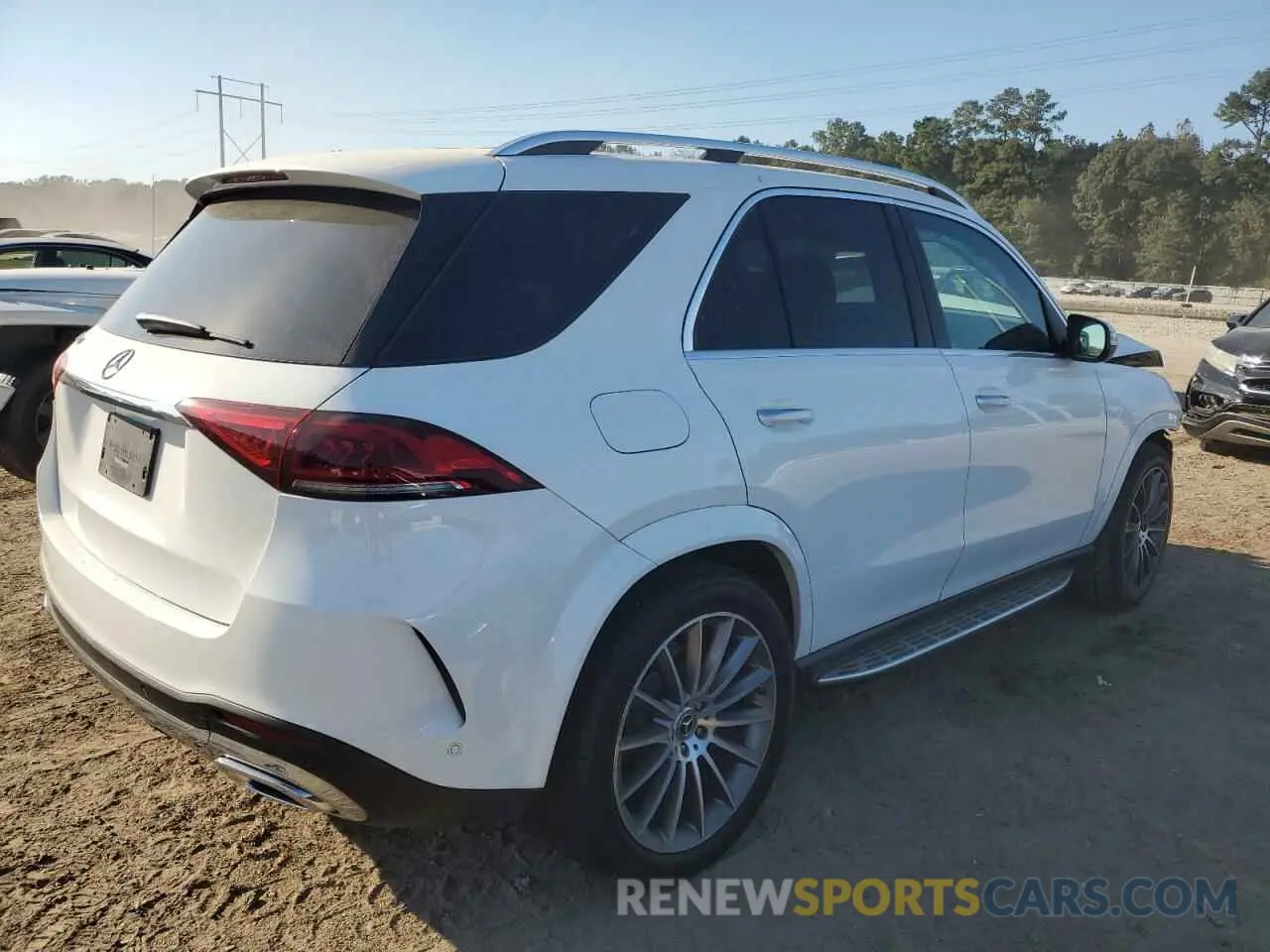3 Photograph of a damaged car 4JGFB4JB8MA426090 MERCEDES-BENZ GLE-CLASS 2021