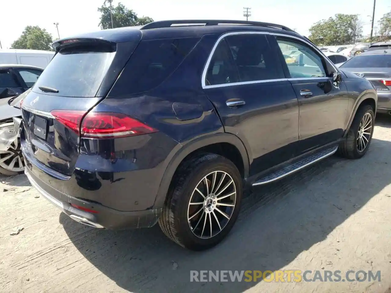 4 Photograph of a damaged car 4JGFB4JB9MA392726 MERCEDES-BENZ GLE-CLASS 2021