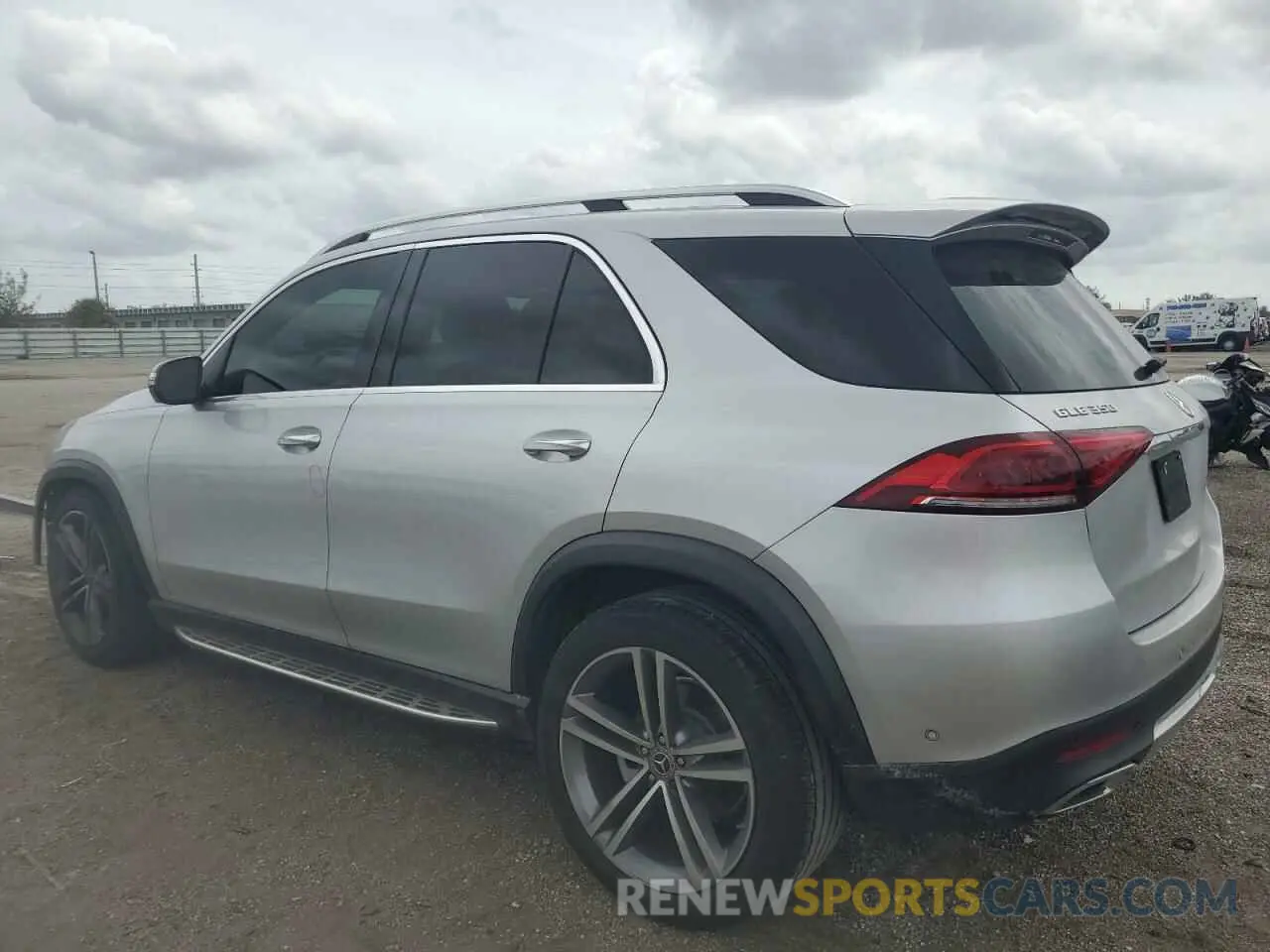 2 Photograph of a damaged car 4JGFB4JB9MA449040 MERCEDES-BENZ GLE-CLASS 2021