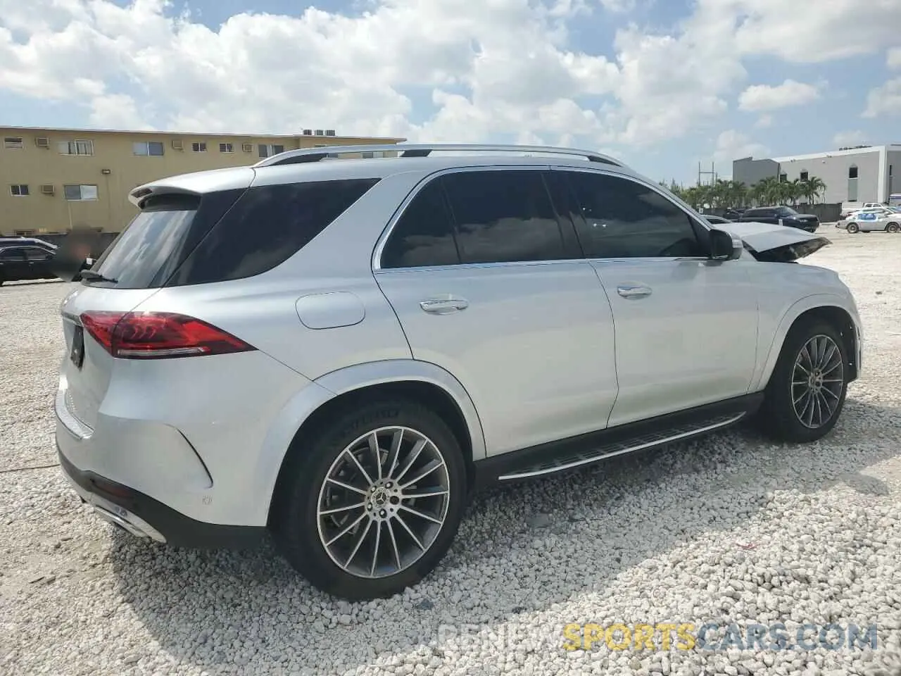 3 Photograph of a damaged car 4JGFB4JBXMA459981 MERCEDES-BENZ GLE-CLASS 2021