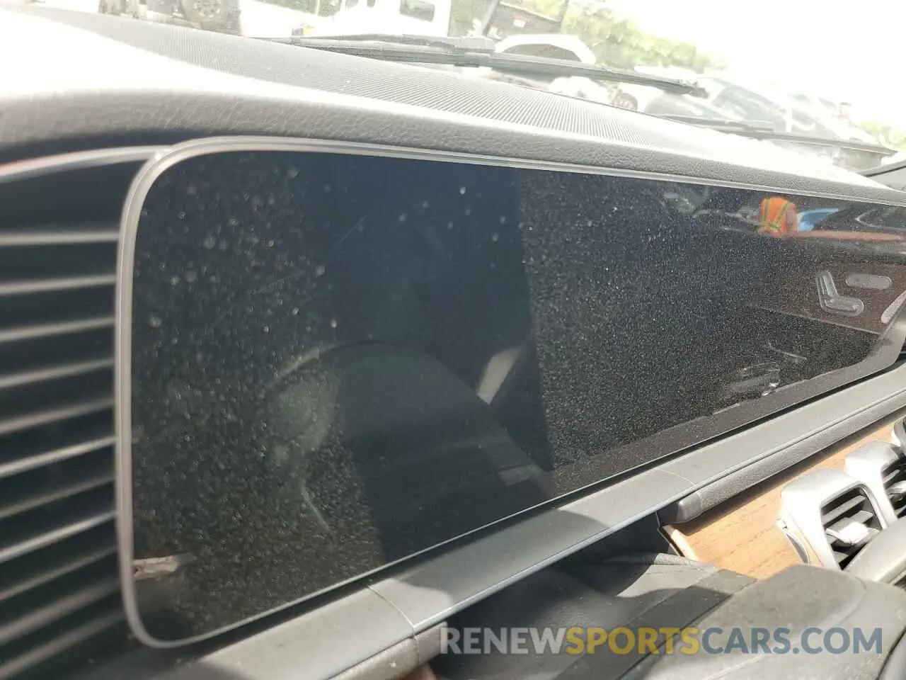9 Photograph of a damaged car 4JGFB4KB0MA436398 MERCEDES-BENZ GLE-CLASS 2021