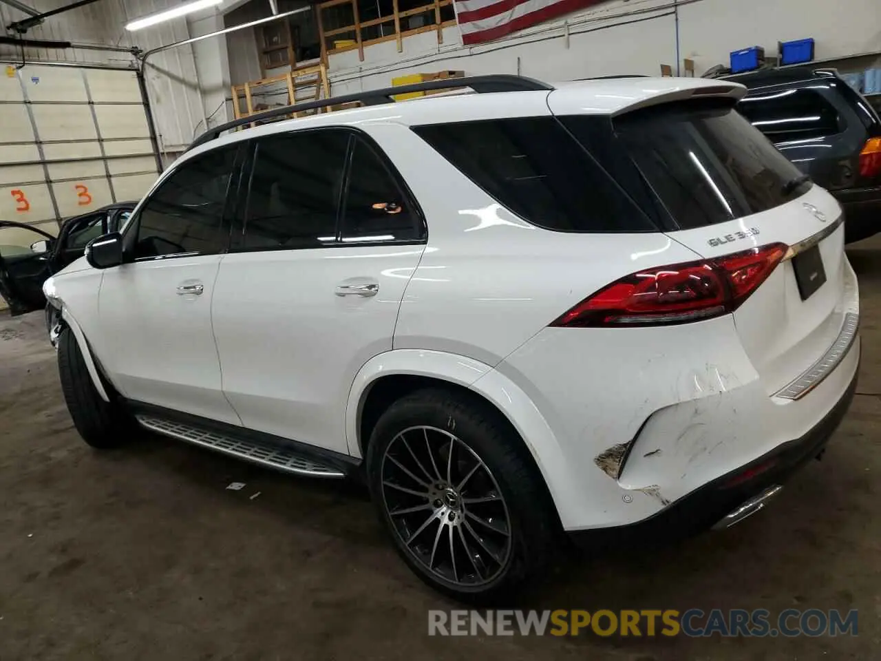 2 Photograph of a damaged car 4JGFB4KB1MA497209 MERCEDES-BENZ GLE-CLASS 2021