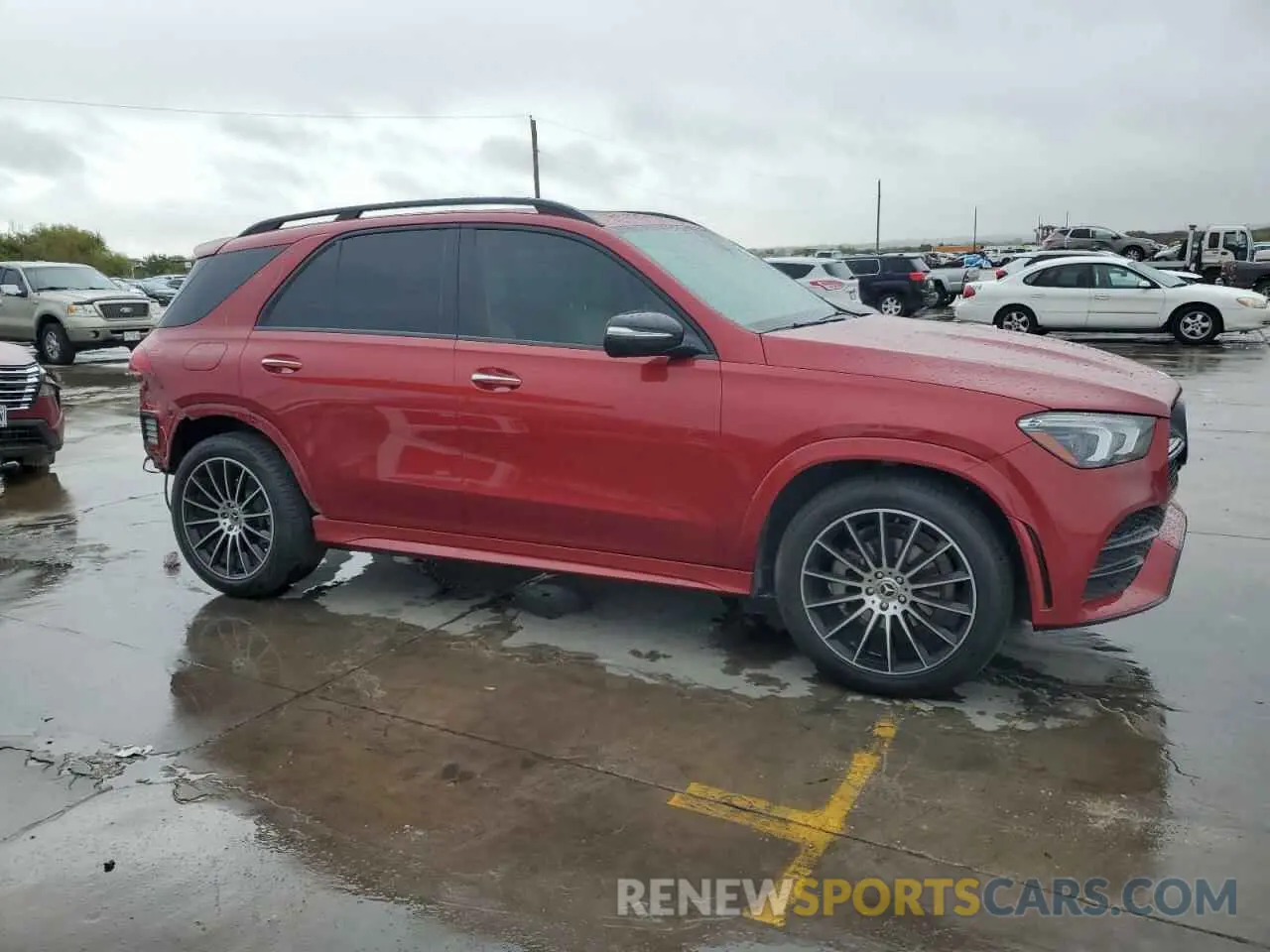 4 Photograph of a damaged car 4JGFB4KB2MA312990 MERCEDES-BENZ GLE-CLASS 2021