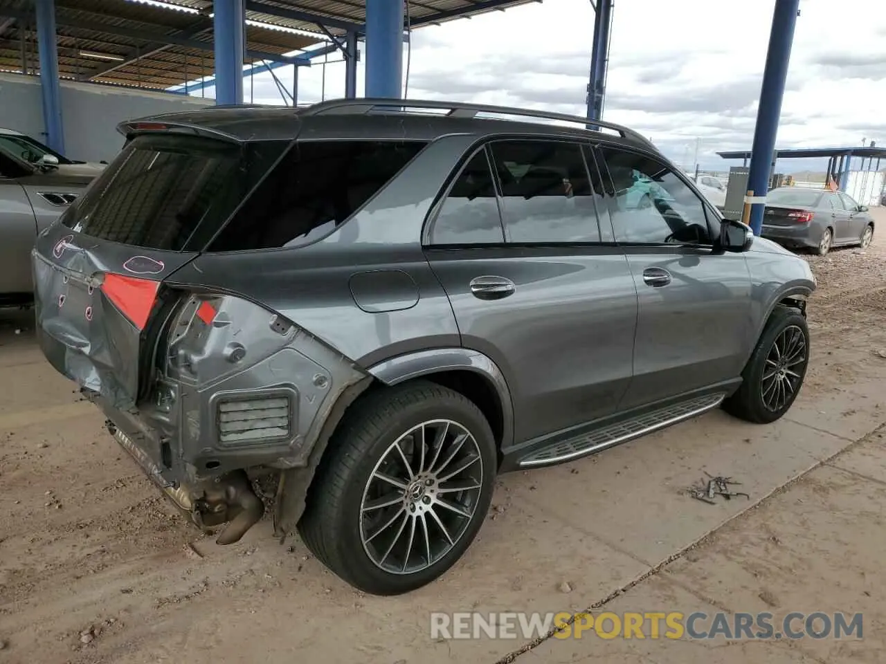 3 Photograph of a damaged car 4JGFB4KB3MA361714 MERCEDES-BENZ GLE-CLASS 2021