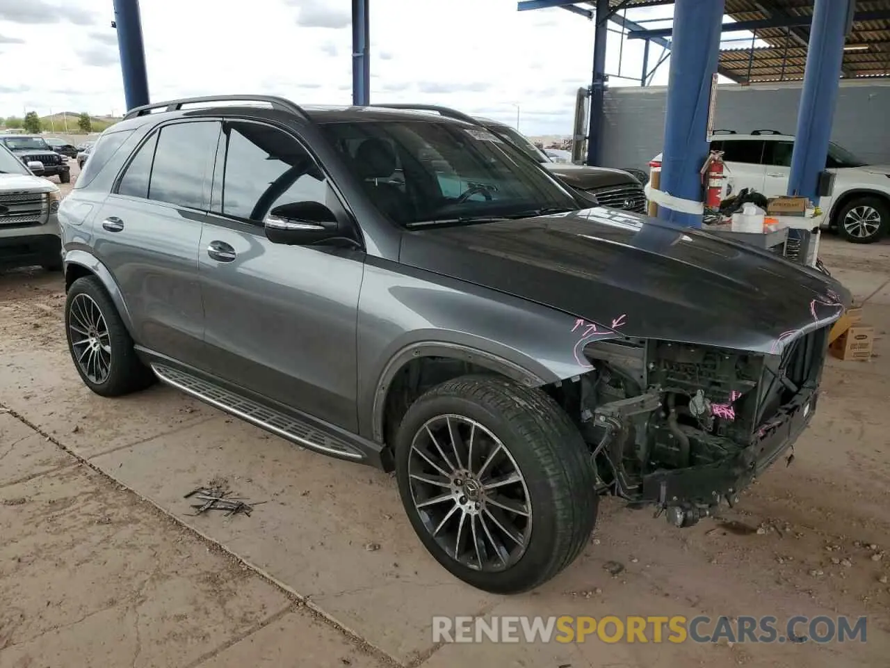 4 Photograph of a damaged car 4JGFB4KB3MA361714 MERCEDES-BENZ GLE-CLASS 2021