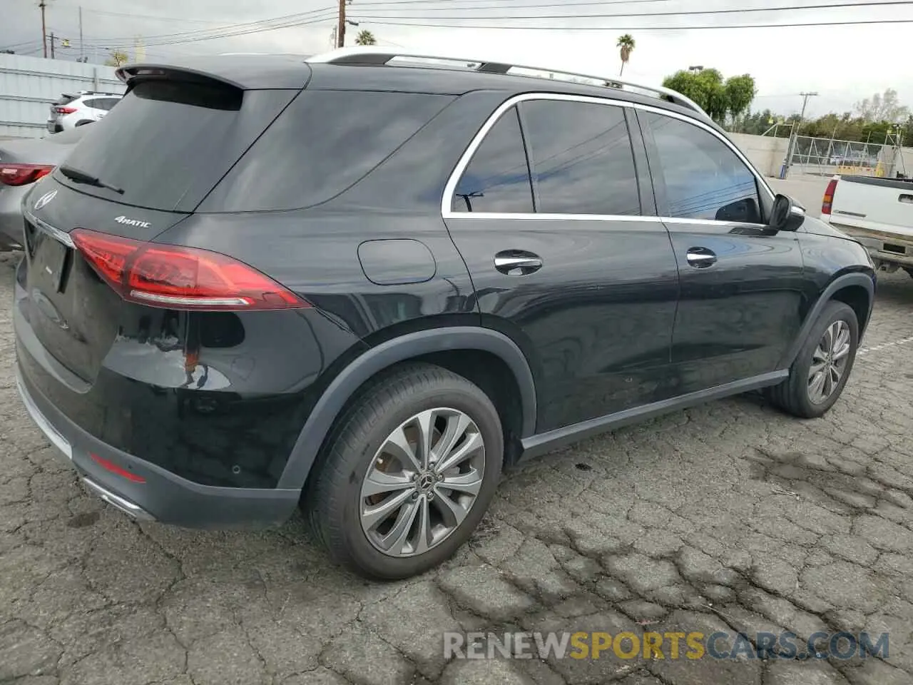 3 Photograph of a damaged car 4JGFB4KB3MA436203 MERCEDES-BENZ GLE-CLASS 2021