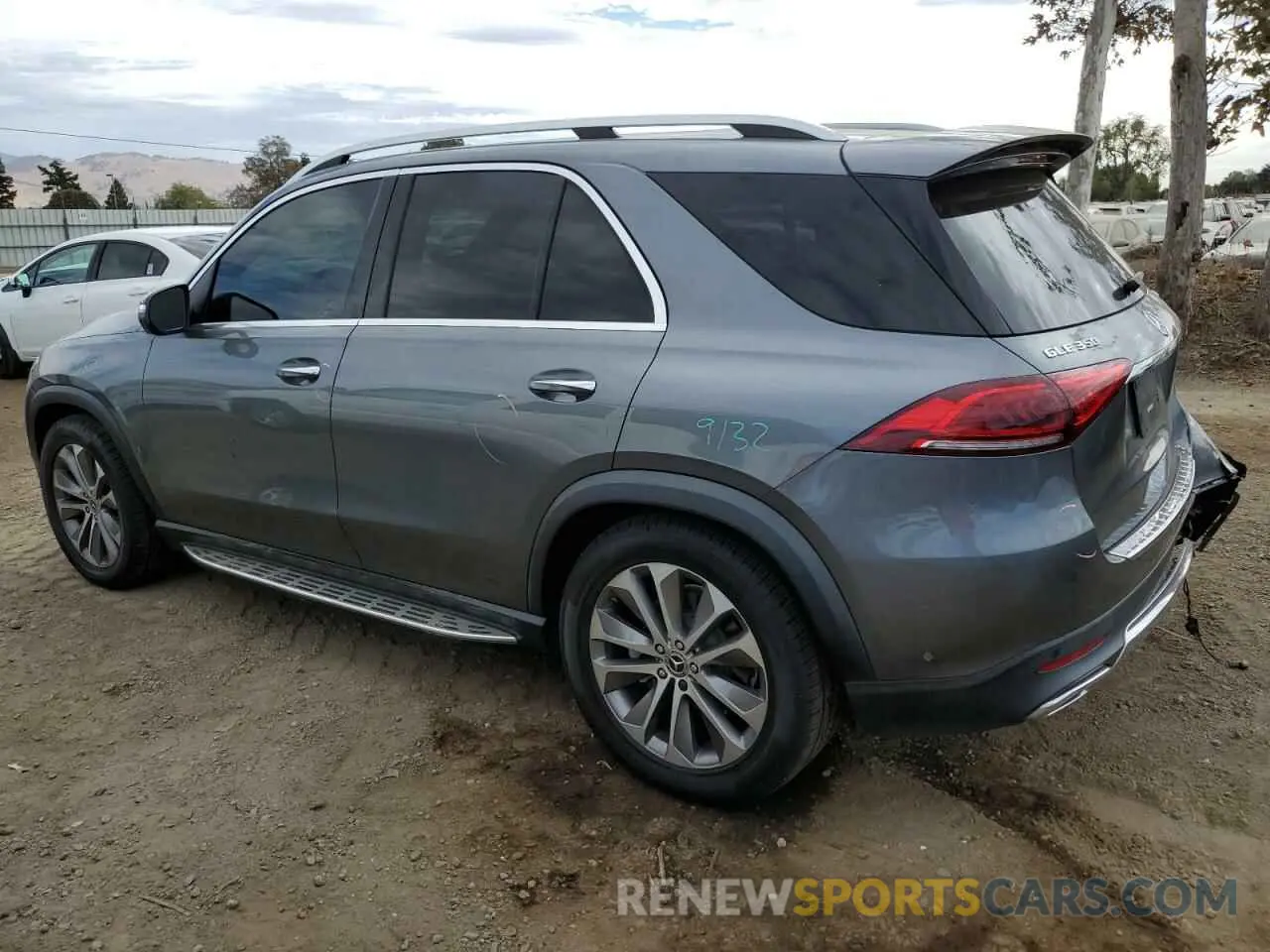 2 Photograph of a damaged car 4JGFB4KB6MA315925 MERCEDES-BENZ GLE-CLASS 2021