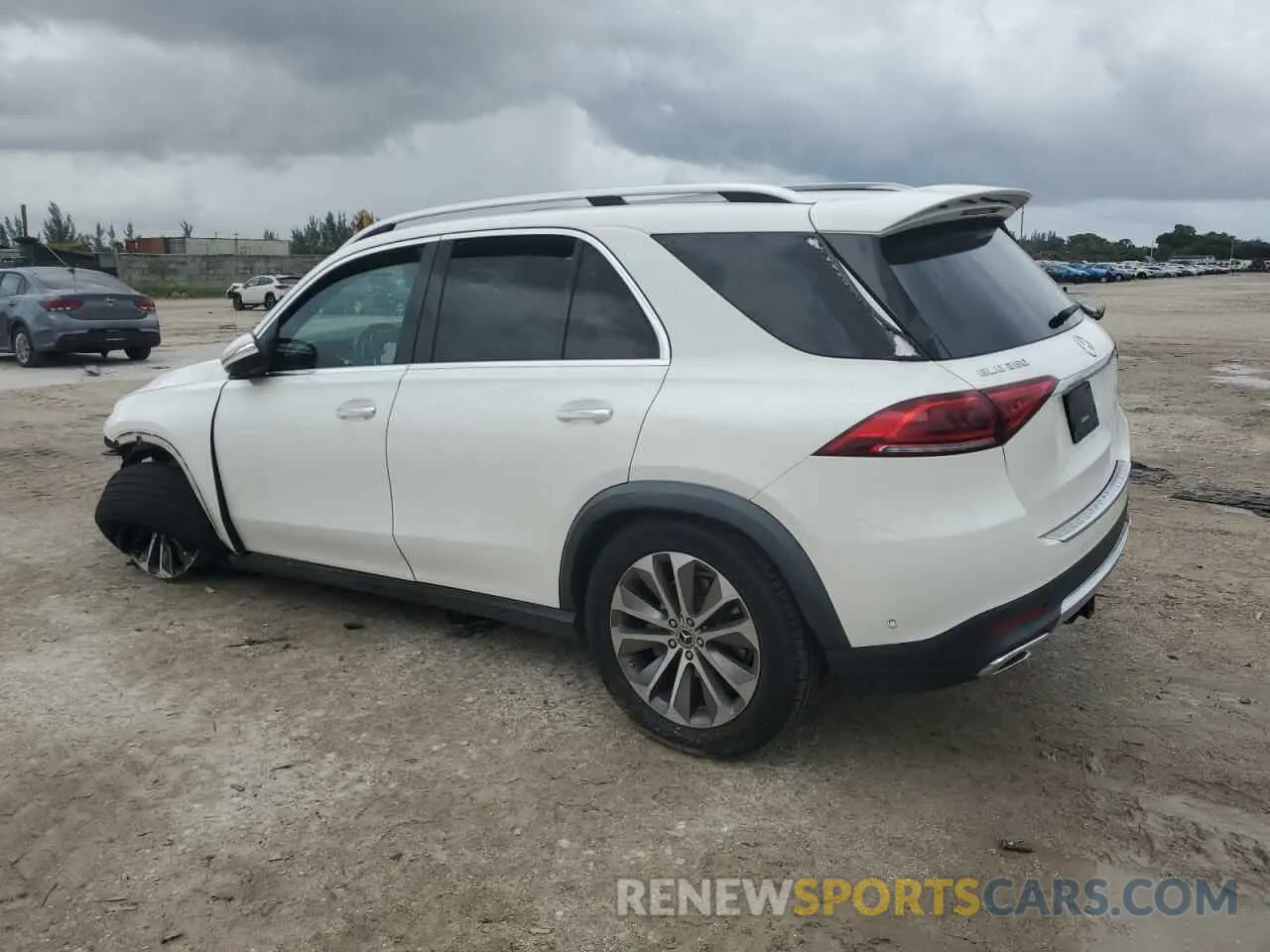 2 Photograph of a damaged car 4JGFB4KB6MA494046 MERCEDES-BENZ GLE-CLASS 2021