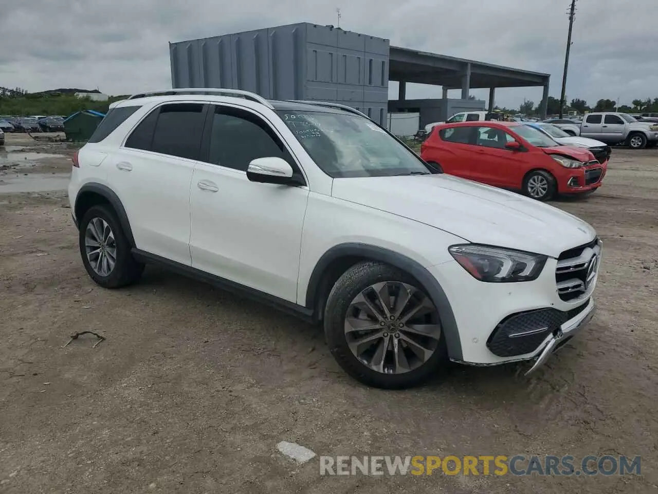 4 Photograph of a damaged car 4JGFB4KB6MA494046 MERCEDES-BENZ GLE-CLASS 2021