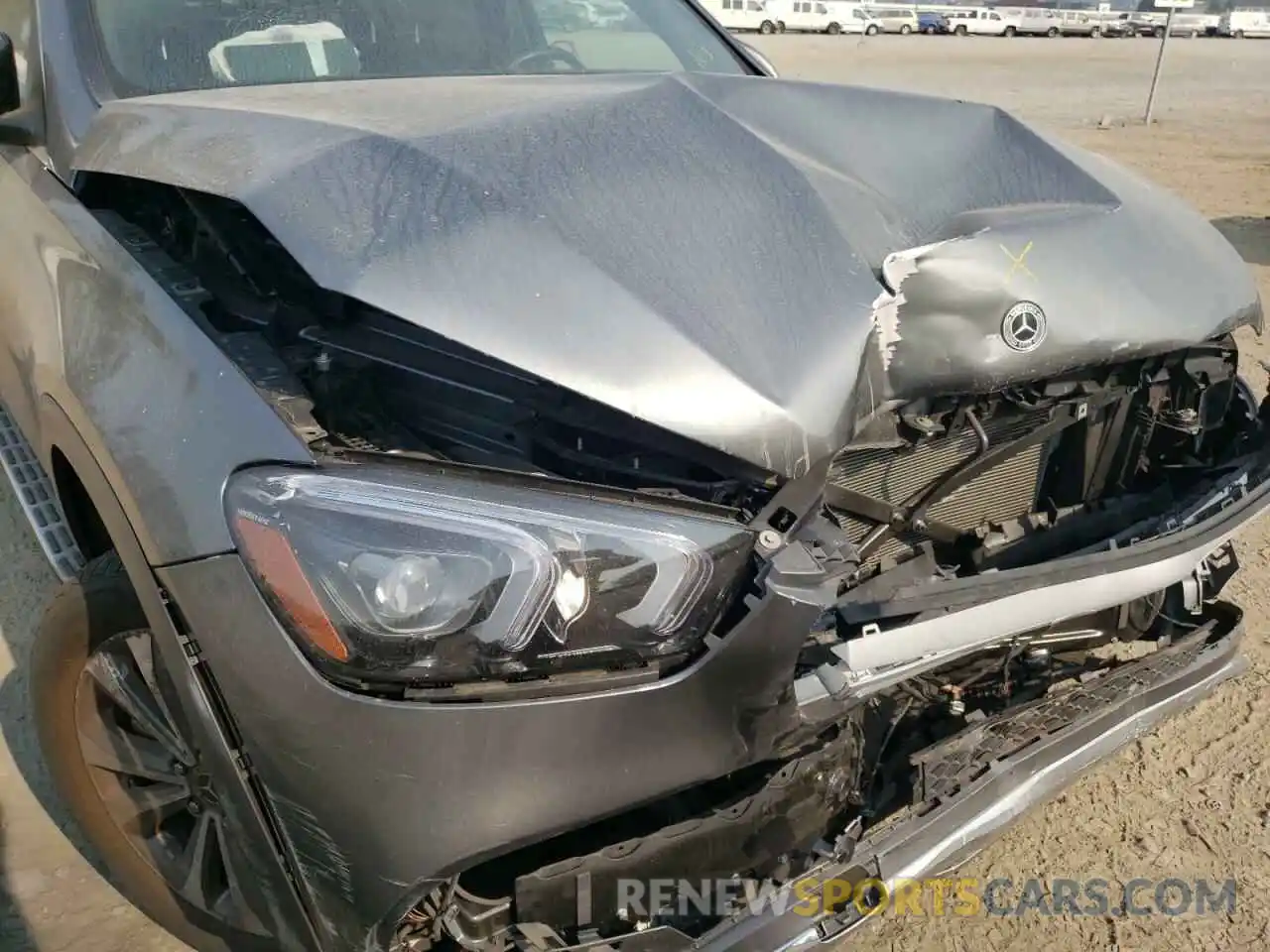 9 Photograph of a damaged car 4JGFB4KE3MA395047 MERCEDES-BENZ GLE-CLASS 2021