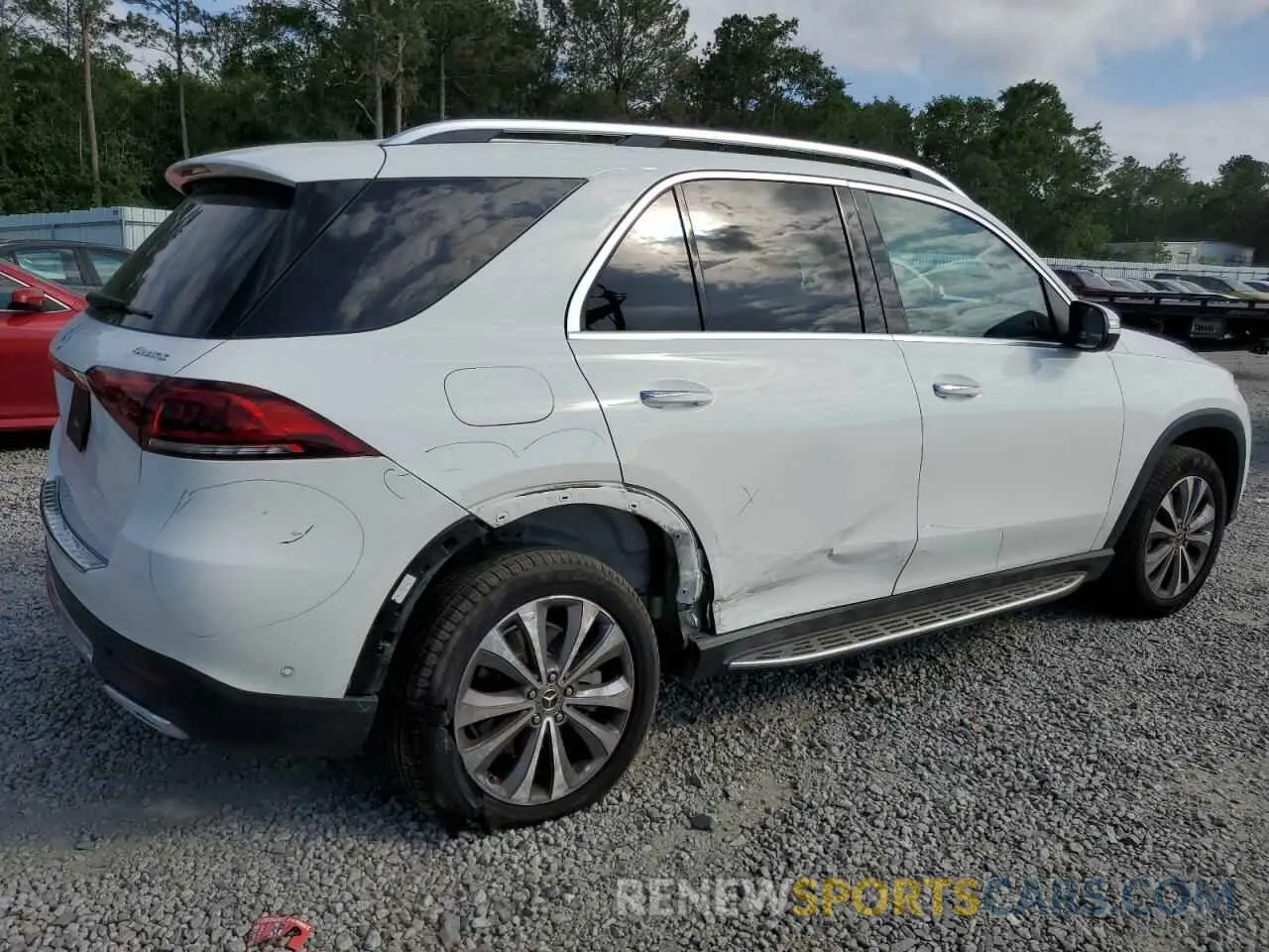 3 Photograph of a damaged car 4JGFB4KE4MA544579 MERCEDES-BENZ GLE-CLASS 2021