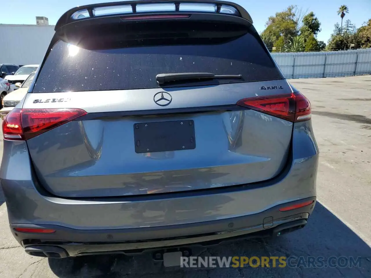 6 Photograph of a damaged car 4JGFB4KEXMA445054 MERCEDES-BENZ GLE-CLASS 2021