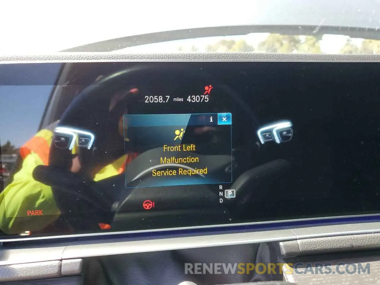 9 Photograph of a damaged car 4JGFB4KEXMA445054 MERCEDES-BENZ GLE-CLASS 2021