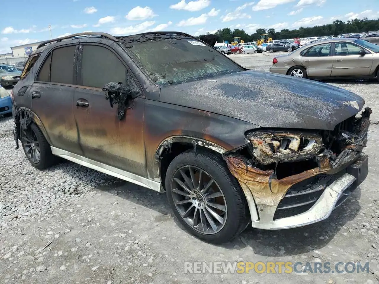 4 Photograph of a damaged car 4JGFB5KB1MA408924 MERCEDES-BENZ GLE-CLASS 2021