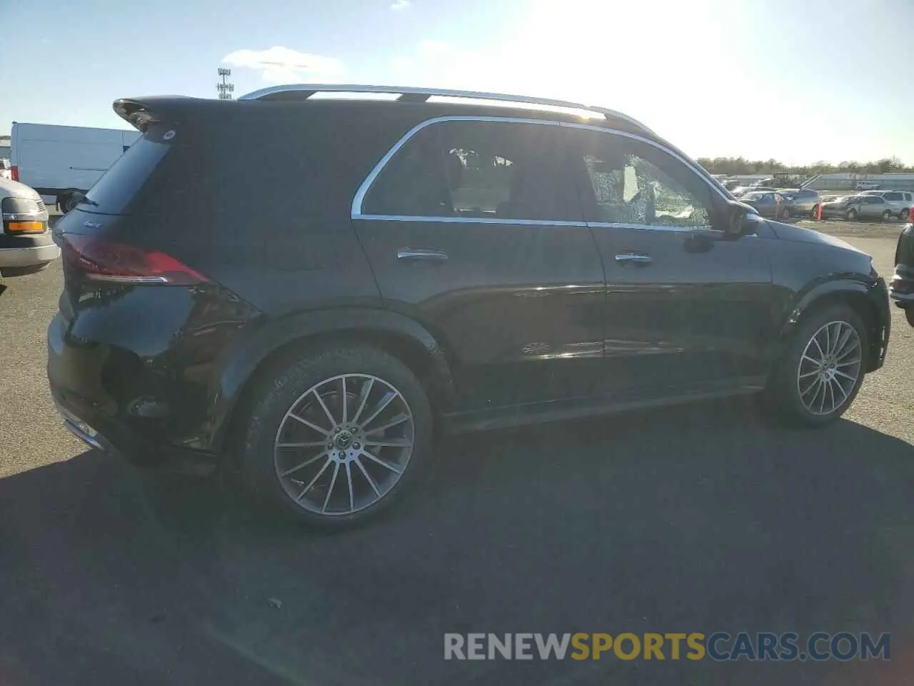 3 Photograph of a damaged car 4JGFB5KB1MA449425 MERCEDES-BENZ GLE-CLASS 2021
