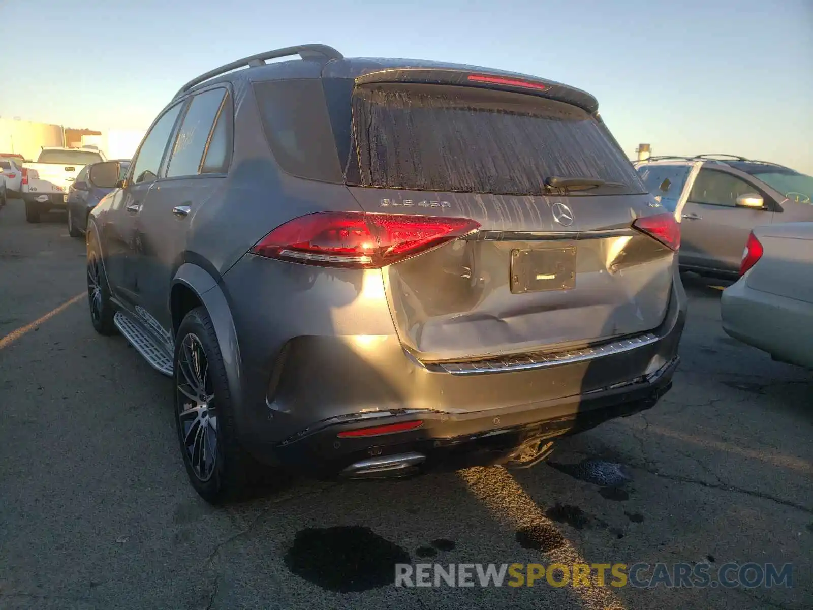 3 Photograph of a damaged car 4JGFB5KB2MA398517 MERCEDES-BENZ GLE-CLASS 2021