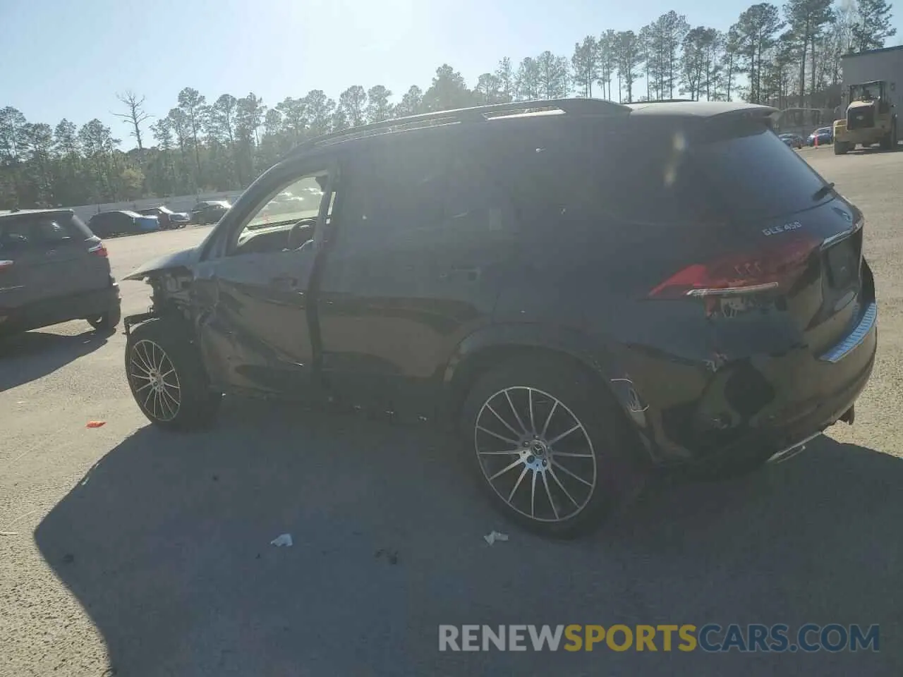 2 Photograph of a damaged car 4JGFB5KBXMA530052 MERCEDES-BENZ GLE-CLASS 2021