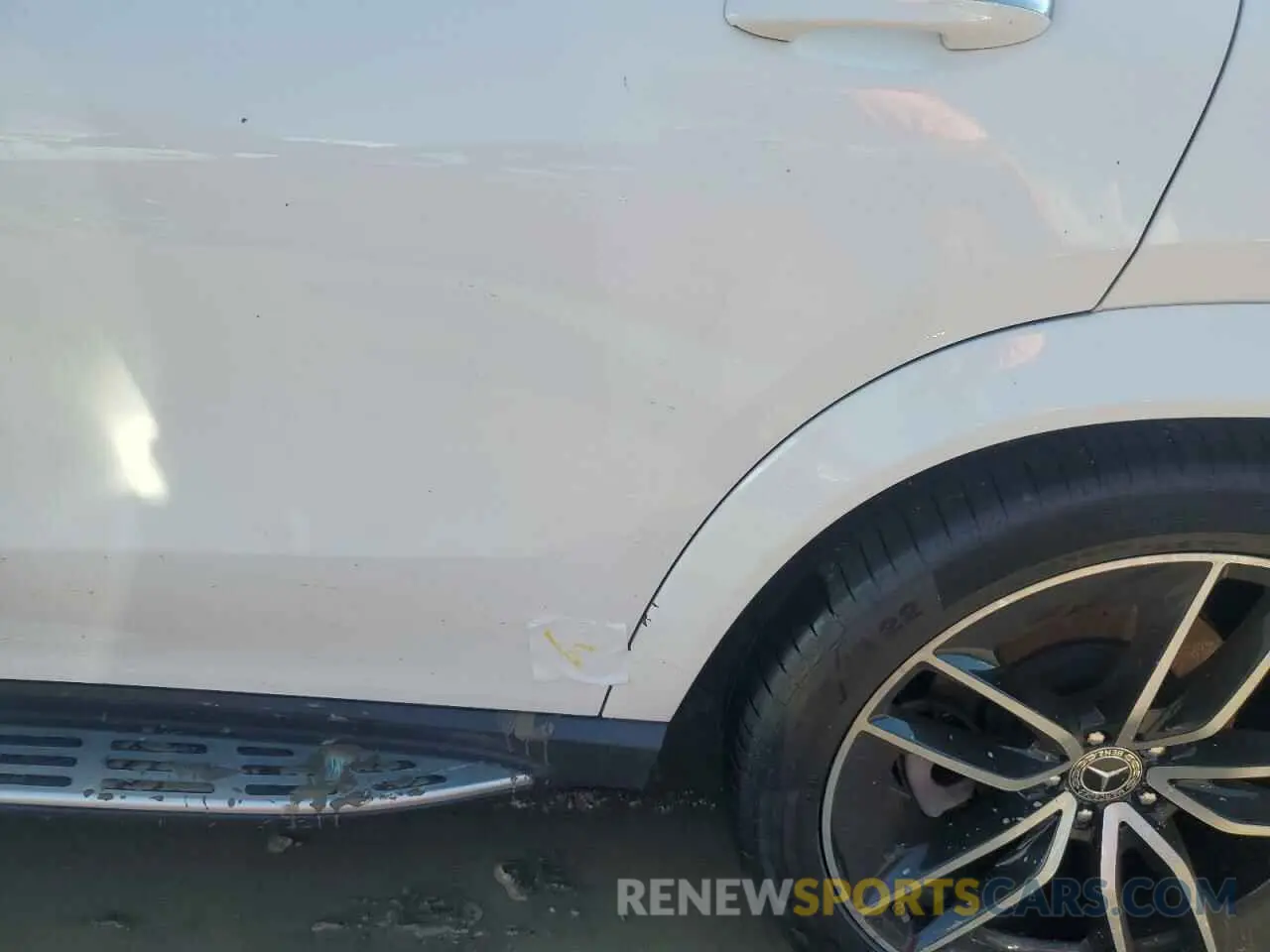 13 Photograph of a damaged car 4JGFB8GB6MA577265 MERCEDES-BENZ GLE-CLASS 2021