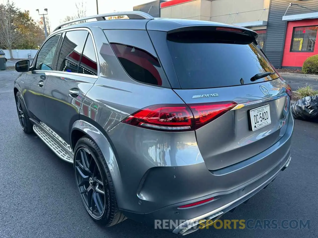2 Photograph of a damaged car 4JGFB8KB2MA391259 MERCEDES-BENZ GLE-CLASS 2021