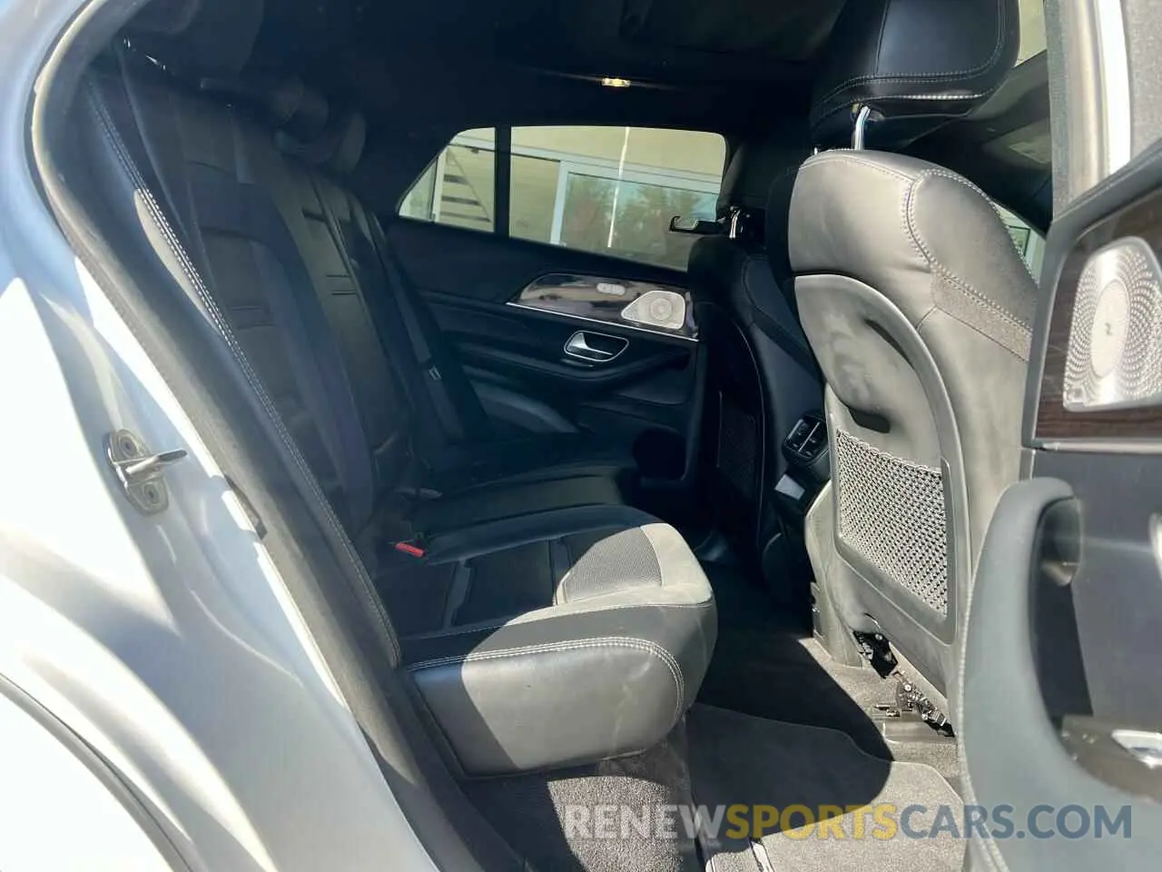 6 Photograph of a damaged car 4JGFD6BB0MA375799 MERCEDES-BENZ GLE-CLASS 2021