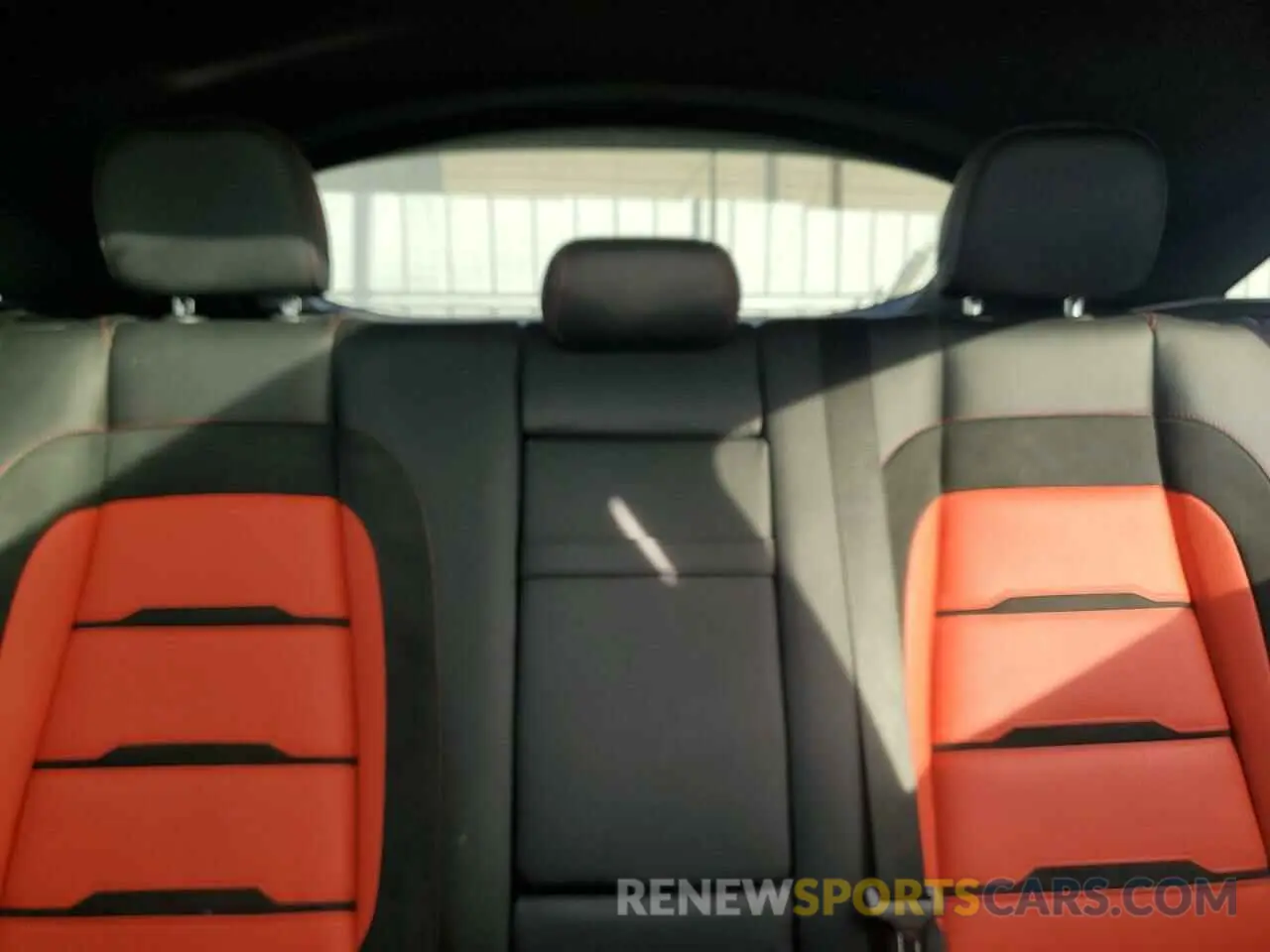 10 Photograph of a damaged car 4JGFD6BB0MA559463 MERCEDES-BENZ GLE-CLASS 2021