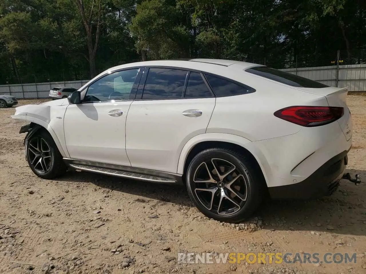 2 Photograph of a damaged car 4JGFD6BB1MA215463 MERCEDES-BENZ GLE-CLASS 2021