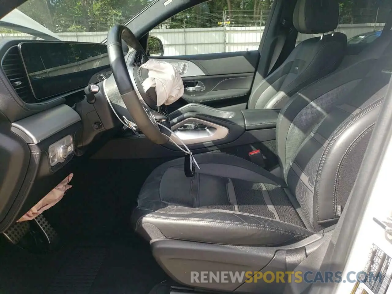 7 Photograph of a damaged car 4JGFD6BB1MA215463 MERCEDES-BENZ GLE-CLASS 2021