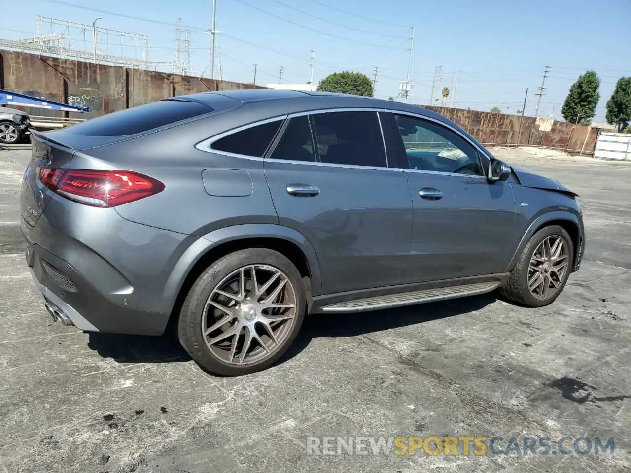 3 Photograph of a damaged car 4JGFD6BB1MA398718 MERCEDES-BENZ GLE-CLASS 2021
