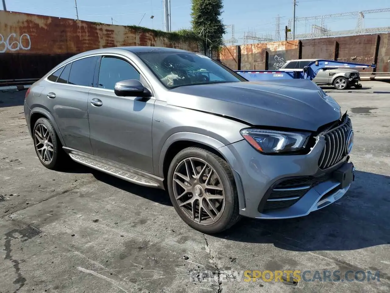 4 Photograph of a damaged car 4JGFD6BB1MA398718 MERCEDES-BENZ GLE-CLASS 2021