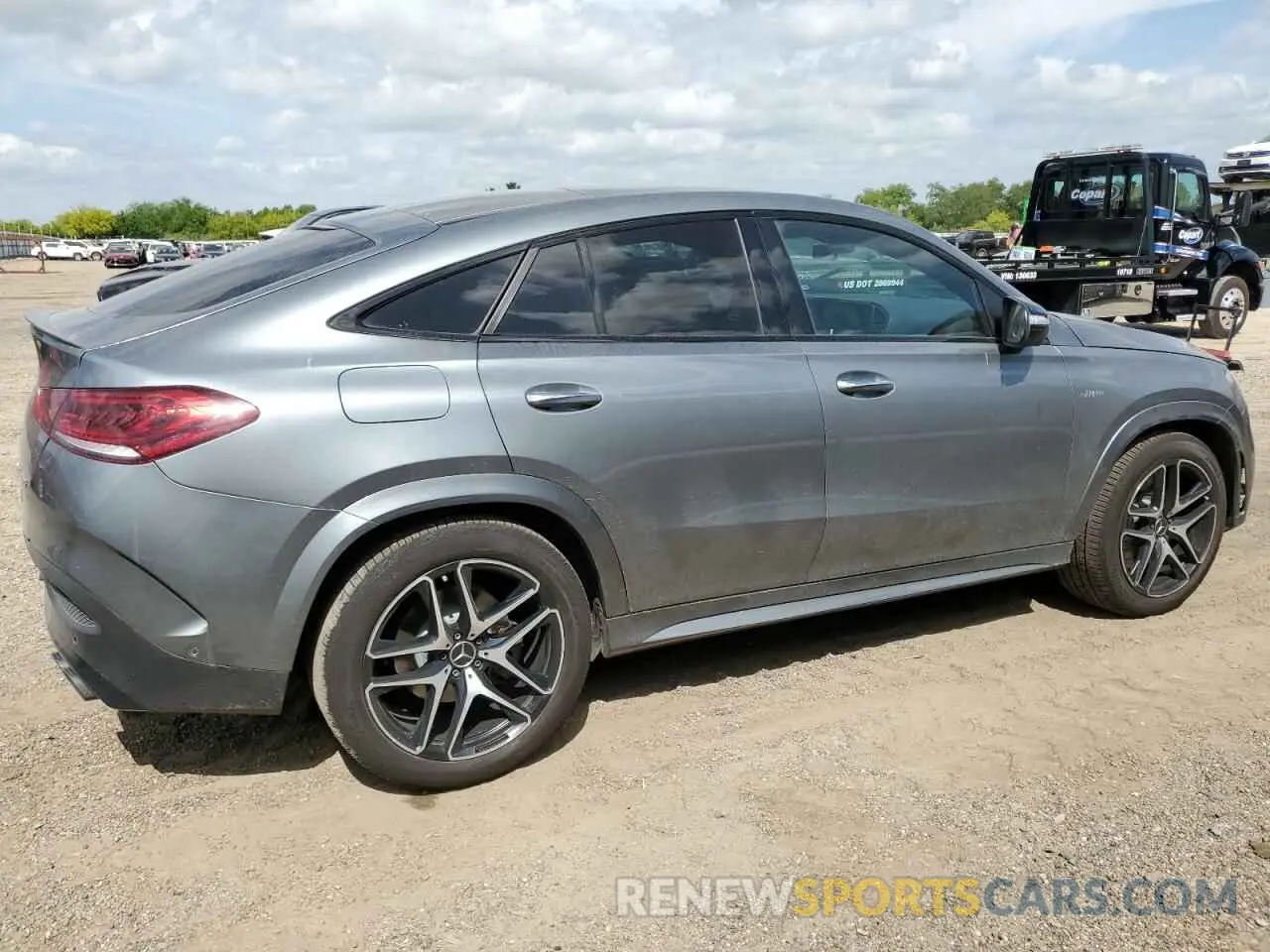 3 Photograph of a damaged car 4JGFD6BB4MA564097 MERCEDES-BENZ GLE-CLASS 2021