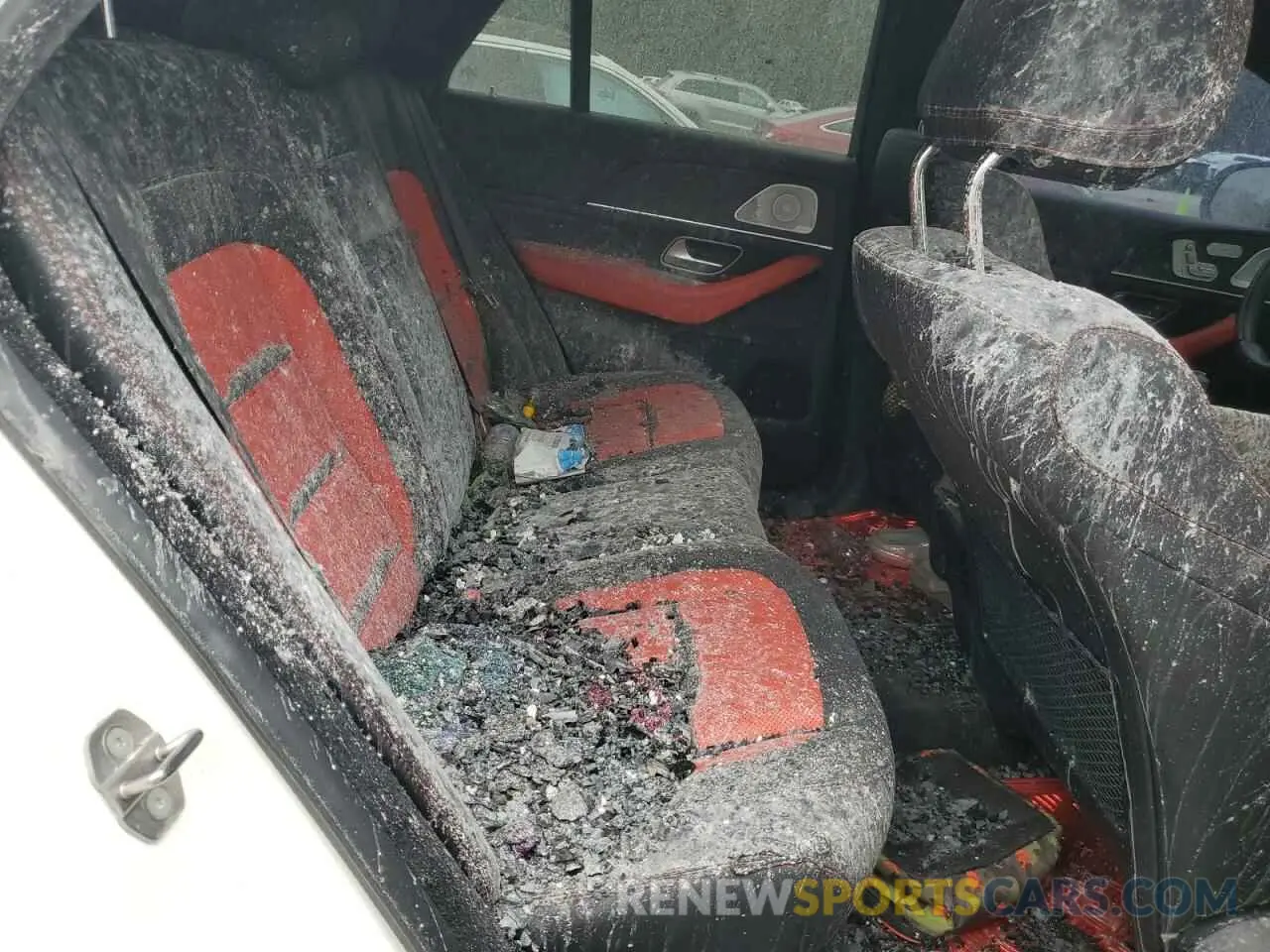 11 Photograph of a damaged car 4JGFD6BB5MA393280 MERCEDES-BENZ GLE-CLASS 2021