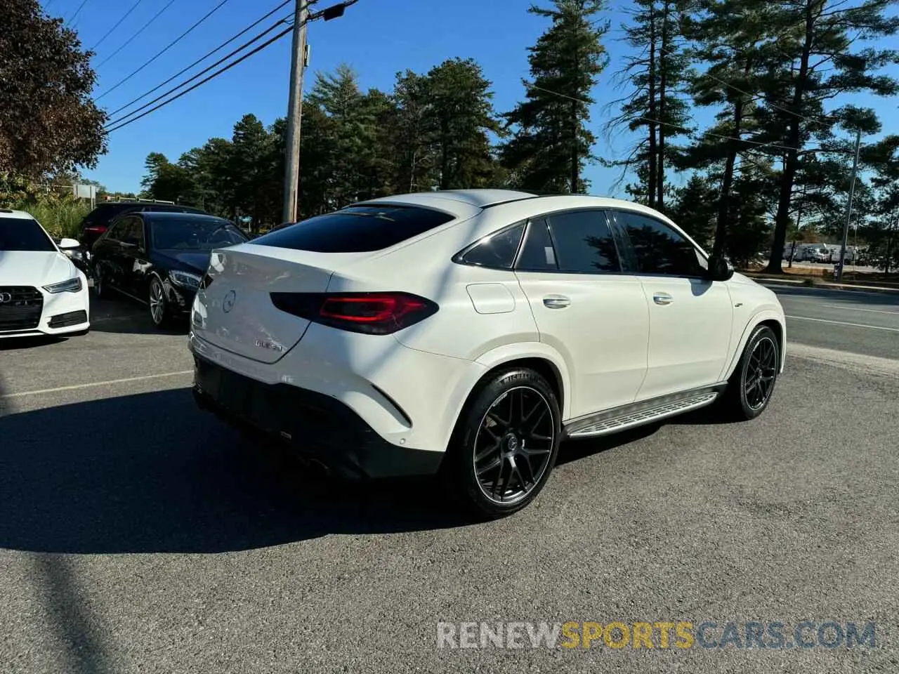 3 Photograph of a damaged car 4JGFD6BB6MA323237 MERCEDES-BENZ GLE-CLASS 2021