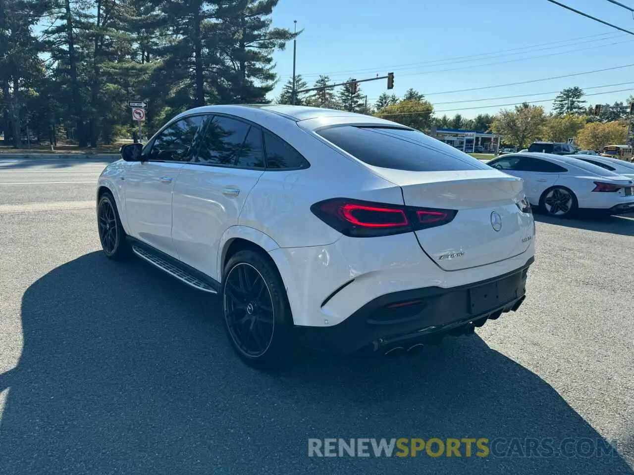 4 Photograph of a damaged car 4JGFD6BB6MA323237 MERCEDES-BENZ GLE-CLASS 2021