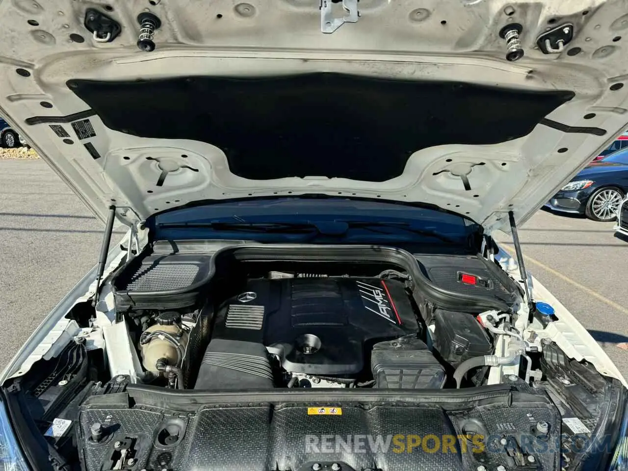 8 Photograph of a damaged car 4JGFD6BB6MA323237 MERCEDES-BENZ GLE-CLASS 2021