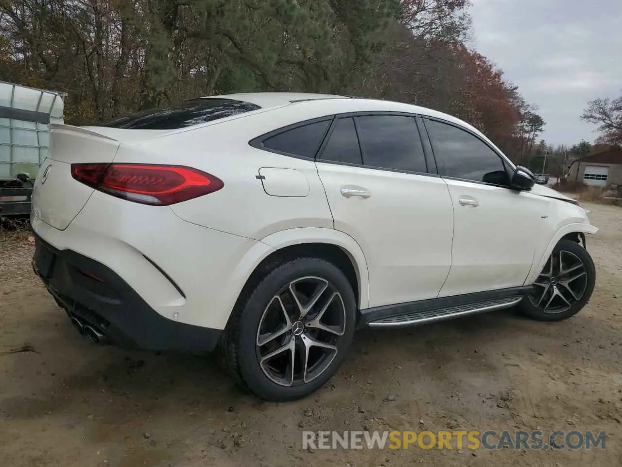 3 Photograph of a damaged car 4JGFD6BB6MA400513 MERCEDES-BENZ GLE-CLASS 2021