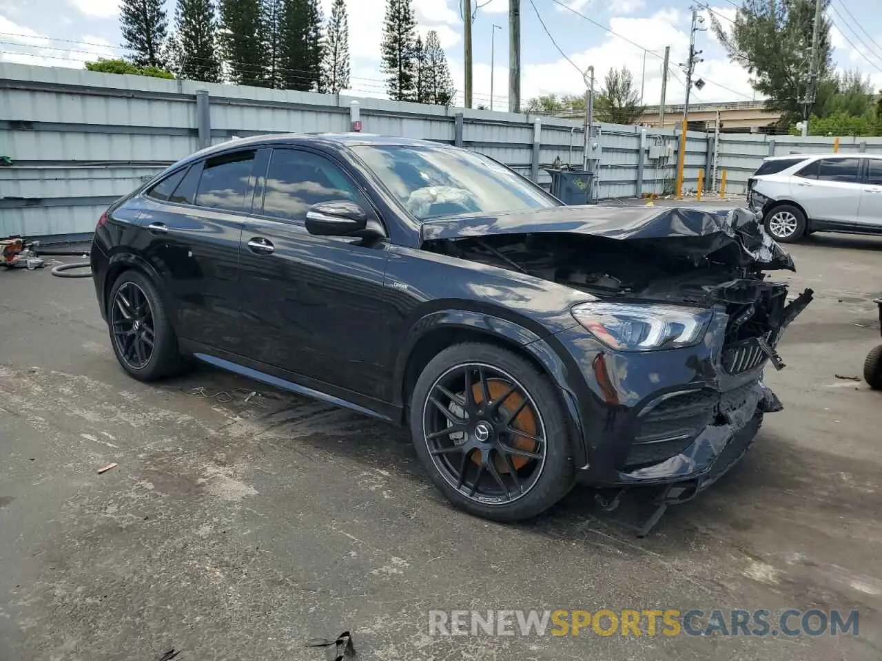 4 Photograph of a damaged car 4JGFD6BB7MA361155 MERCEDES-BENZ GLE-CLASS 2021