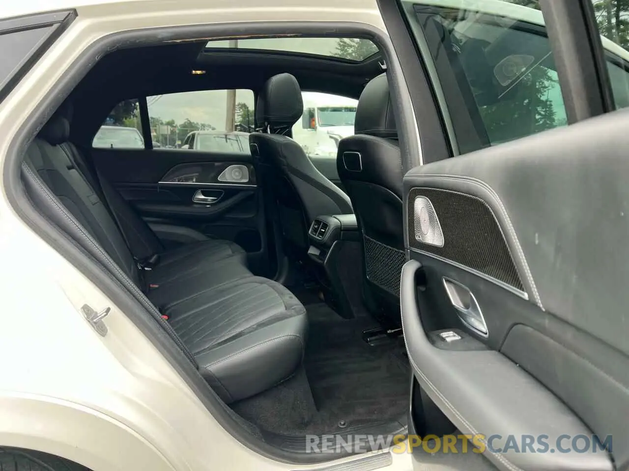 6 Photograph of a damaged car 4JGFD6BB8MA209658 MERCEDES-BENZ GLE-CLASS 2021