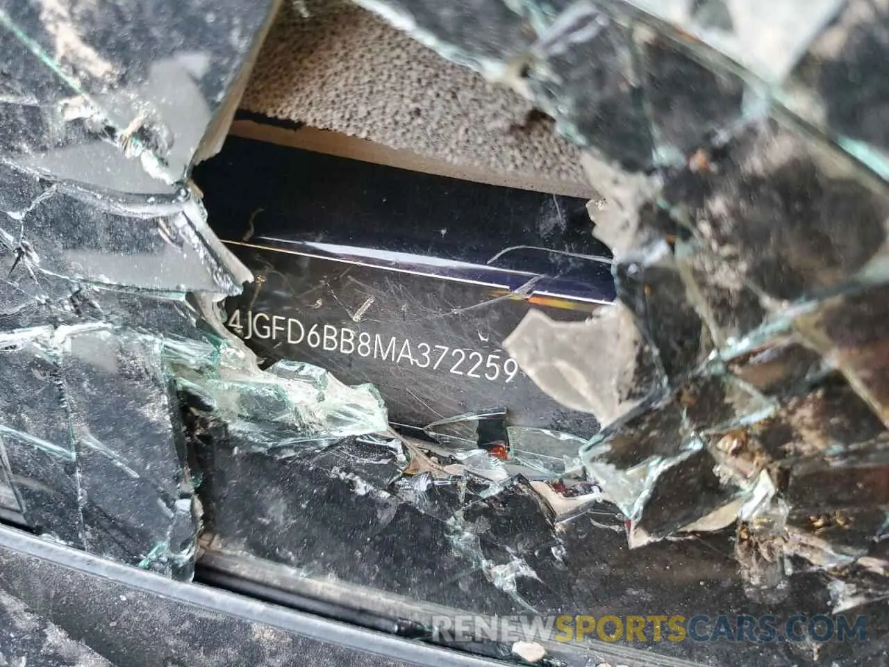 12 Photograph of a damaged car 4JGFD6BB8MA372259 MERCEDES-BENZ GLE-CLASS 2021