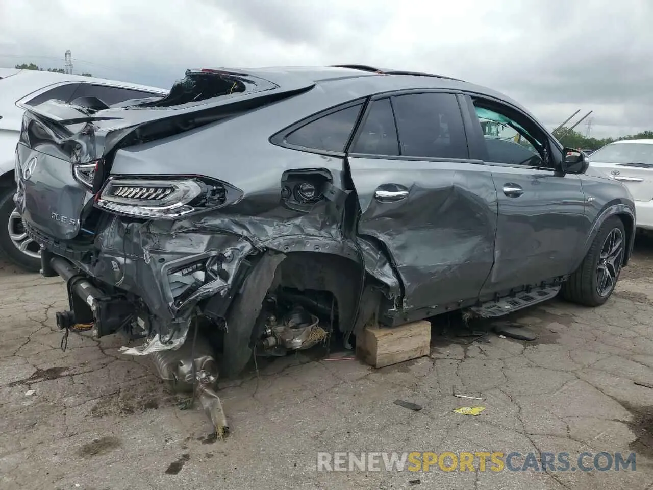 3 Photograph of a damaged car 4JGFD6BBXMA375728 MERCEDES-BENZ GLE-CLASS 2021