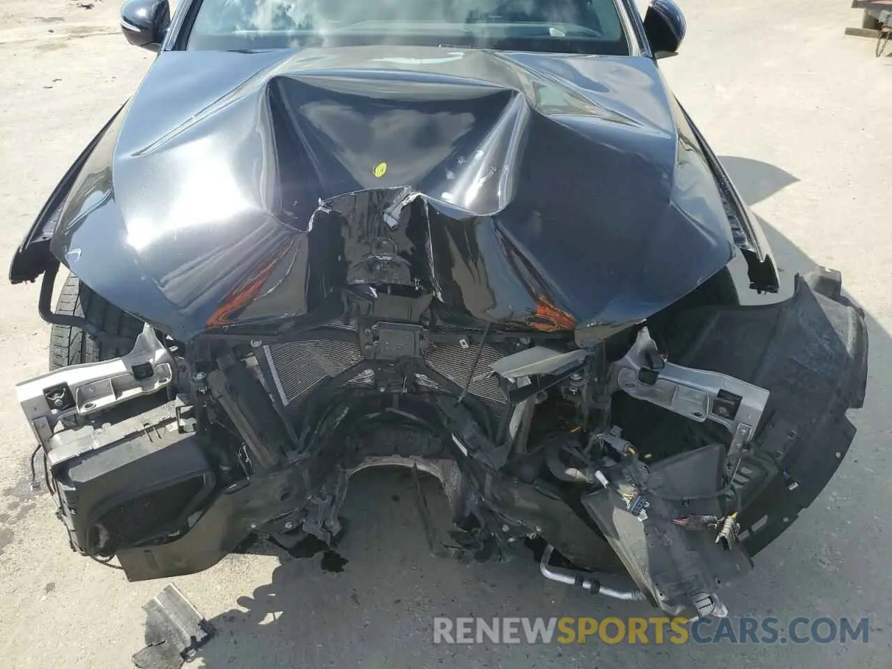 12 Photograph of a damaged car 4JGFD8KB1MA532283 MERCEDES-BENZ GLE-CLASS 2021