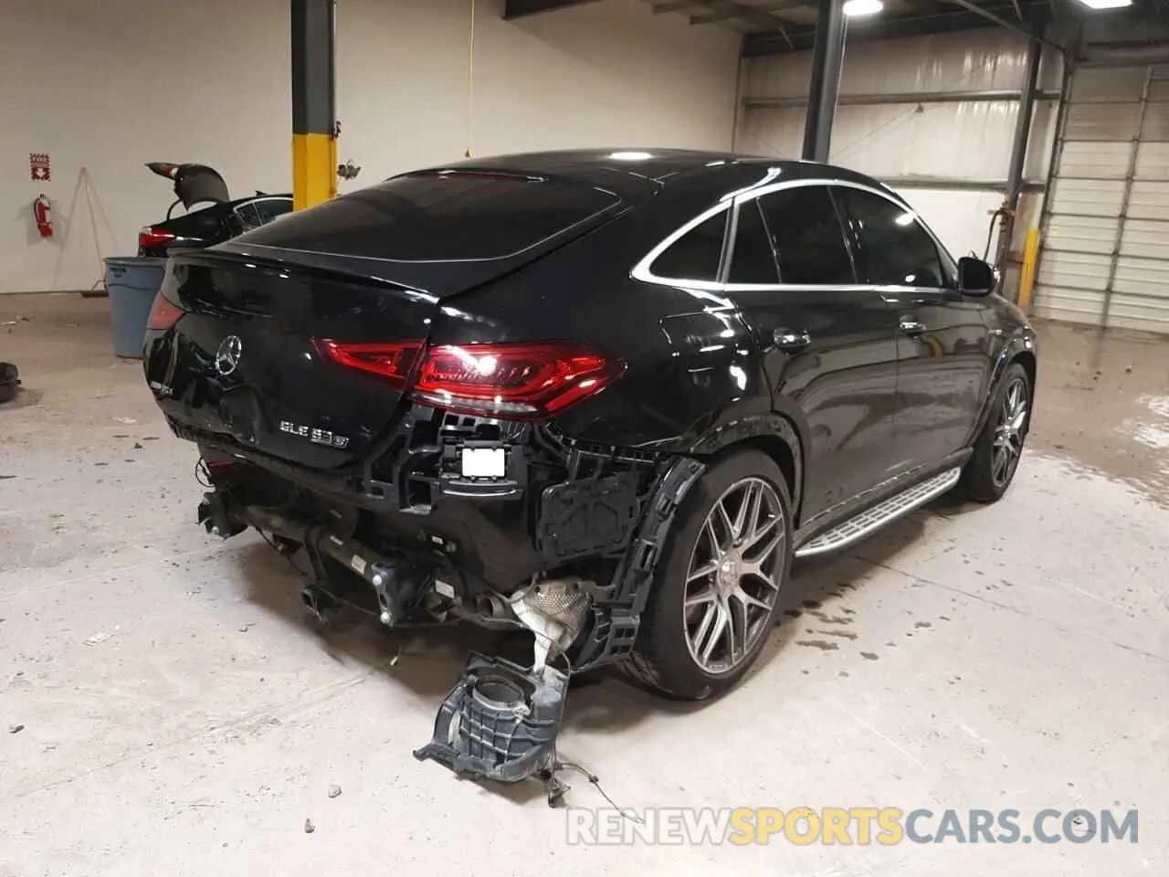 4 Photograph of a damaged car 4JGFD8KB9MA379734 MERCEDES-BENZ GLE-CLASS 2021