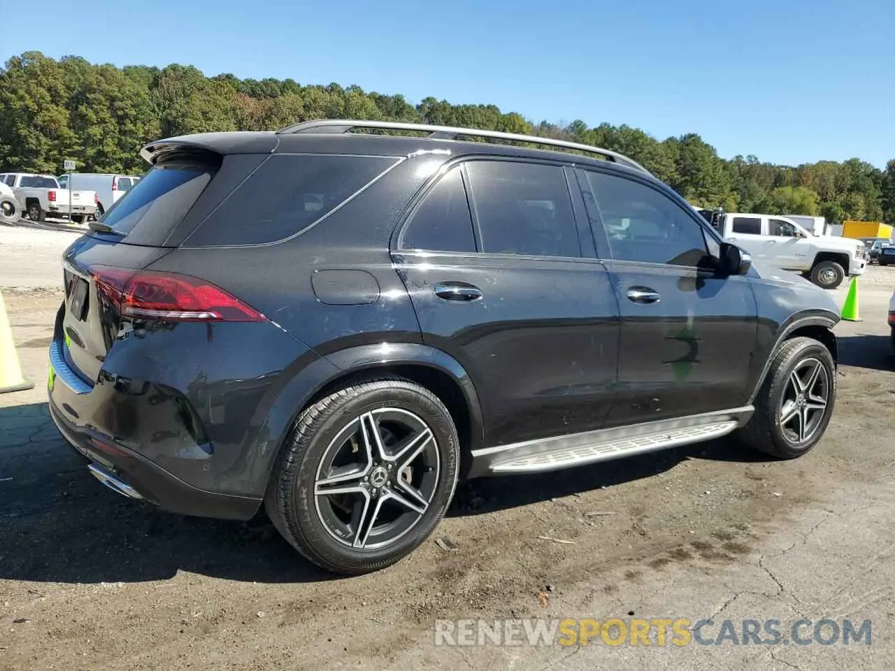 3 Photograph of a damaged car 4JGFB4JB0NA603653 MERCEDES-BENZ GLE-CLASS 2022