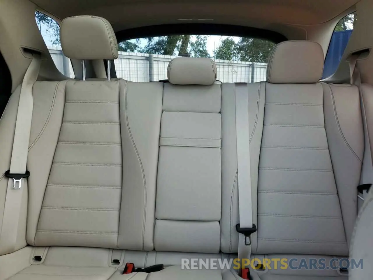 10 Photograph of a damaged car 4JGFB4JB0NA783331 MERCEDES-BENZ GLE-CLASS 2022