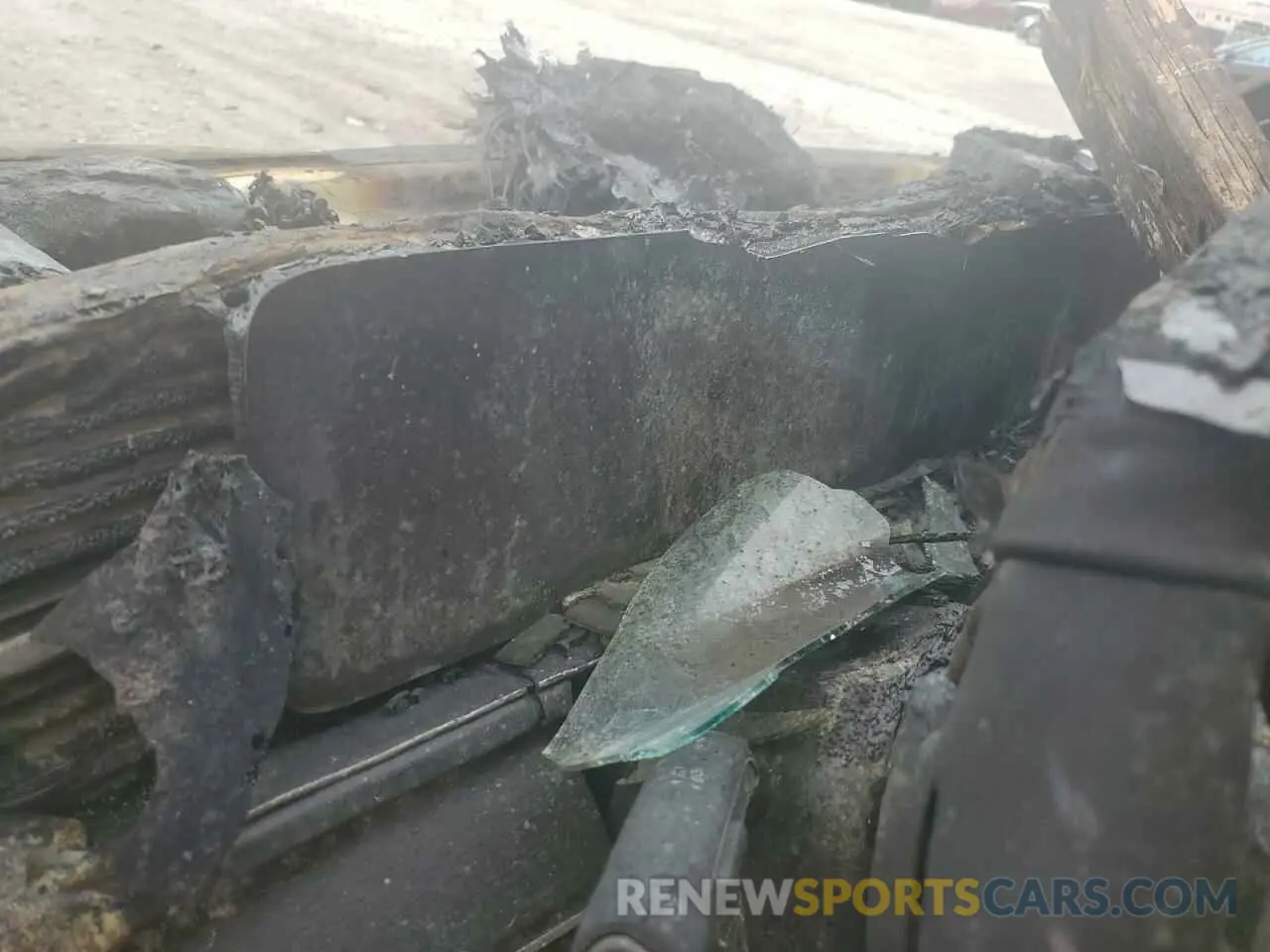 9 Photograph of a damaged car 4JGFB4JB0NA814593 MERCEDES-BENZ GLE-CLASS 2022