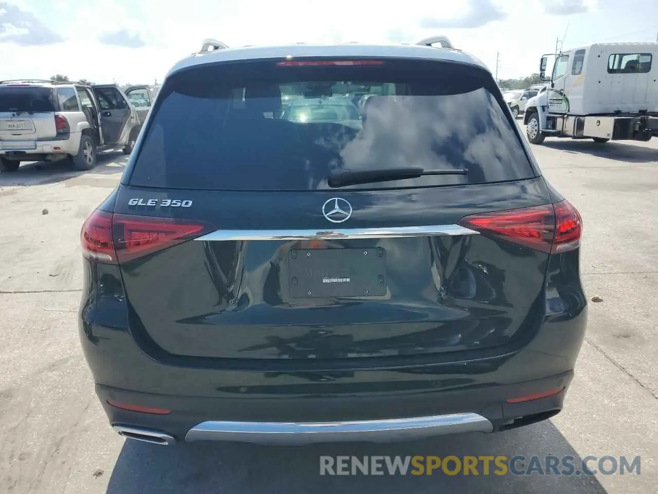 6 Photograph of a damaged car 4JGFB4JB1NA806843 MERCEDES-BENZ GLE-CLASS 2022