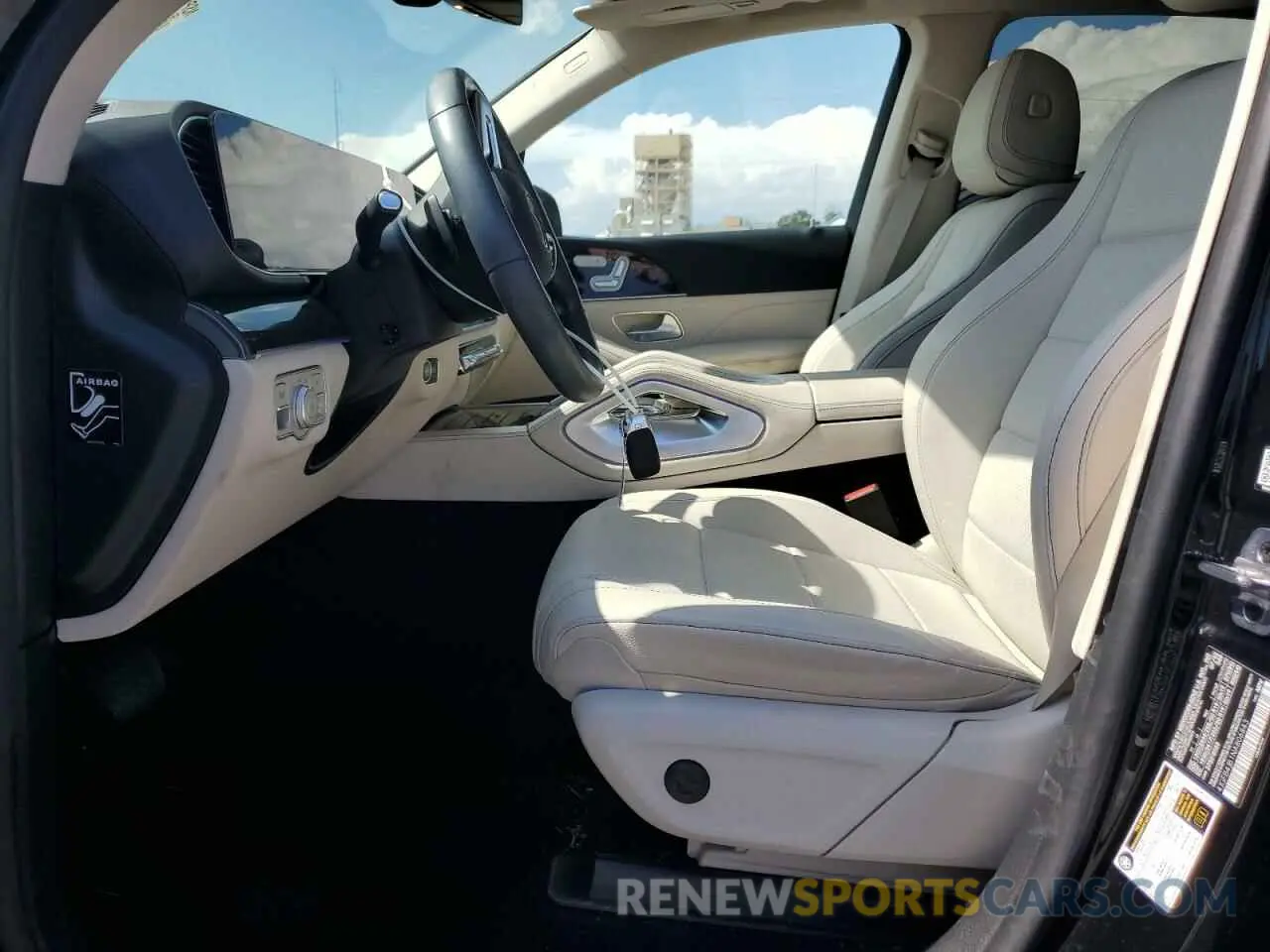 7 Photograph of a damaged car 4JGFB4JB1NA806843 MERCEDES-BENZ GLE-CLASS 2022