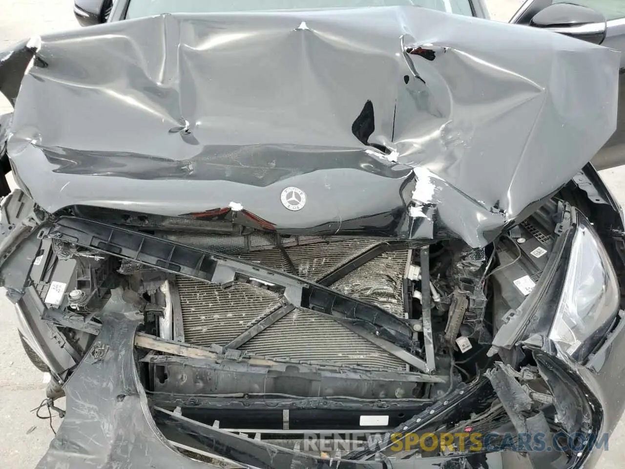 12 Photograph of a damaged car 4JGFB4JB2NA586936 MERCEDES-BENZ GLE-CLASS 2022