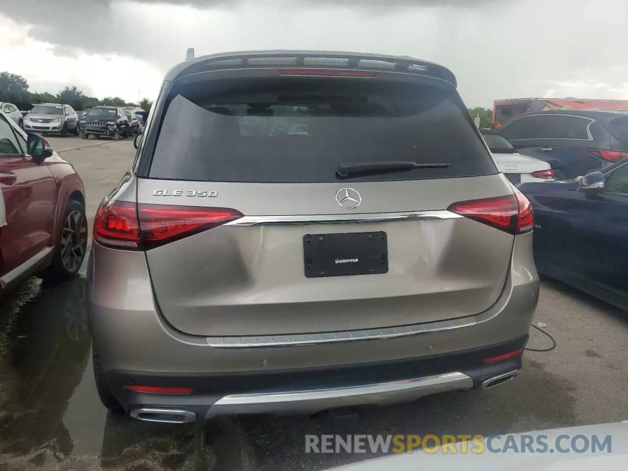 6 Photograph of a damaged car 4JGFB4JB2NA691816 MERCEDES-BENZ GLE-CLASS 2022